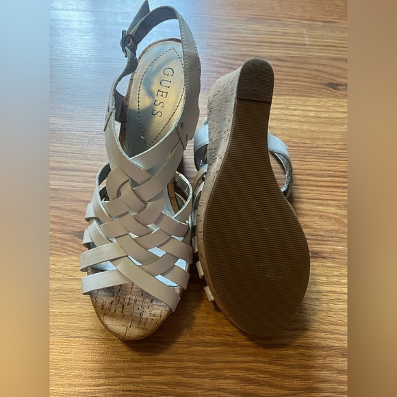 Guess ladies cork heel sandals - Picture 3 of 10
